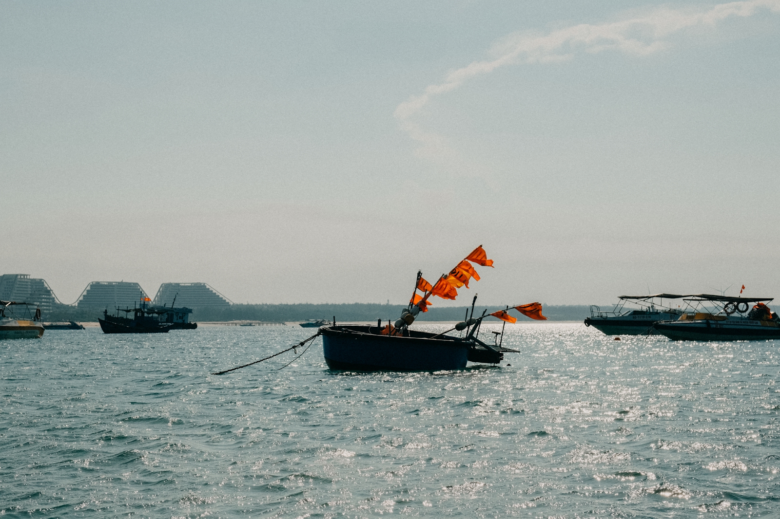 Đón bình minh thơ mộng trên làng chài Nhơn Lý- Ảnh 2.