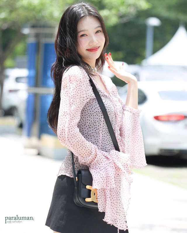Huyền thoại váy hoa khiến ai ngắm cũng muốn điệu đà hơn trong mùa hè này- Ảnh 5.