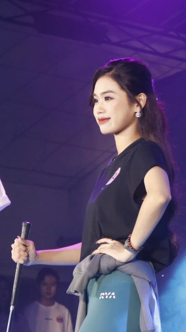 Nữ sinh ĐH Tôn Đức Thắng được tuyển chọn gắt gao để tham gia khối xe Nghi trượng tại Đại lễ 30/4- Ảnh 10.