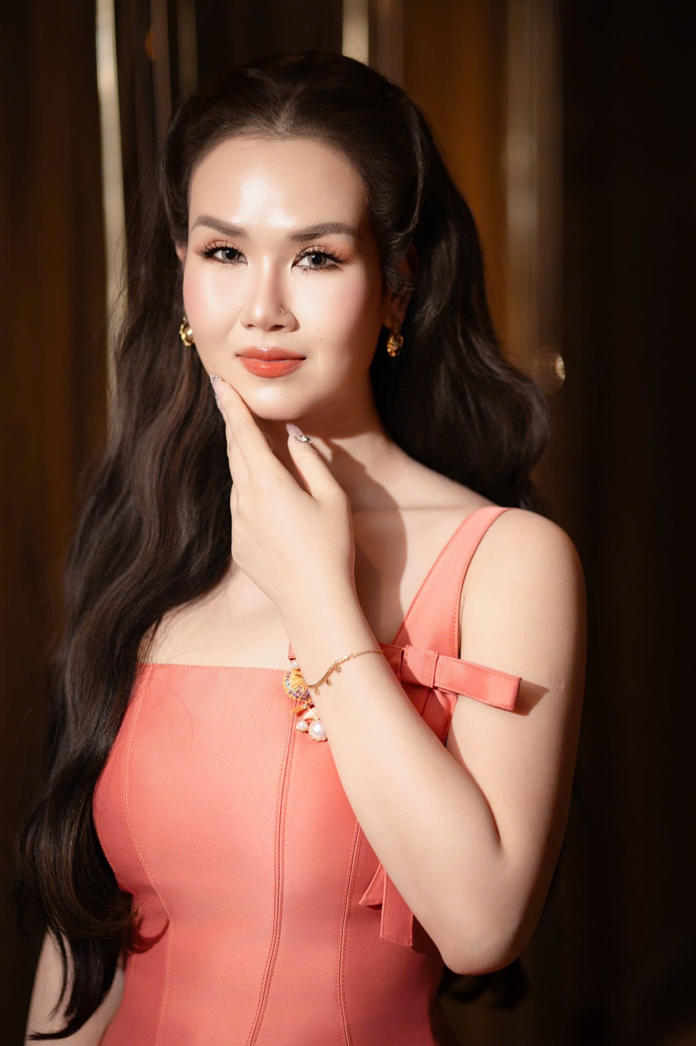 Mối quan hệ thân thiết của NSND Tạ Minh Tâm và sao nữ 1 lần hát live có 20 triệu view- Ảnh 3. Mối quan hệ thân thiết của NSND Tạ Minh Tâm và sao nữ 1 lần hát live có 20 triệu view- Ảnh 3.