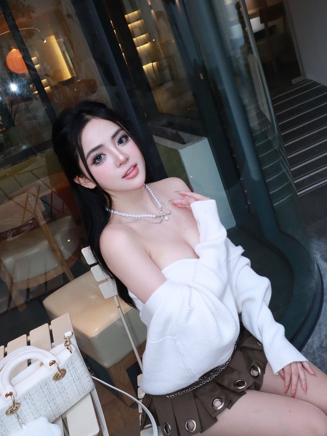 Không nhận ra nữ streamer từng khóc Không nhận ra nữ streamer từng khóc