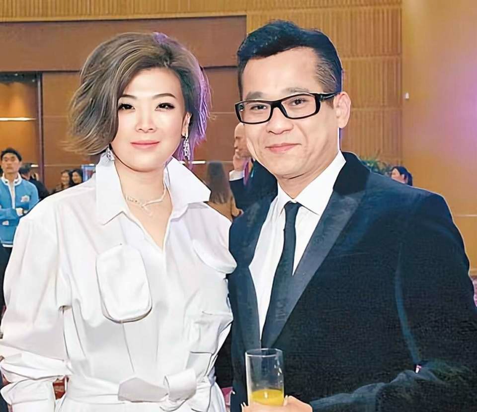 Nóng: 1 Á hậu đình đám tố chồng đại gia dùng dao tấn công, đe dọa gây chấn động showbiz- Ảnh 2.