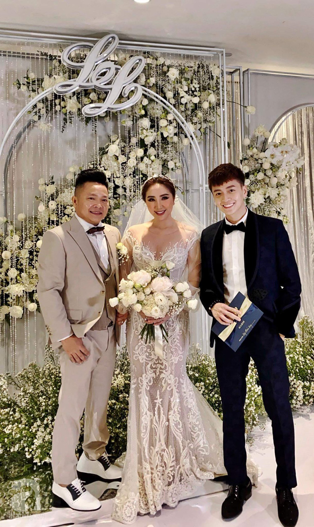Mỹ nhân Việt lấy chồng giàu nứt vách nhưng kín bưng thông tin, ngày cưới chỉ vỏn vẹn 5 sao Việt tham dự- Ảnh 4.