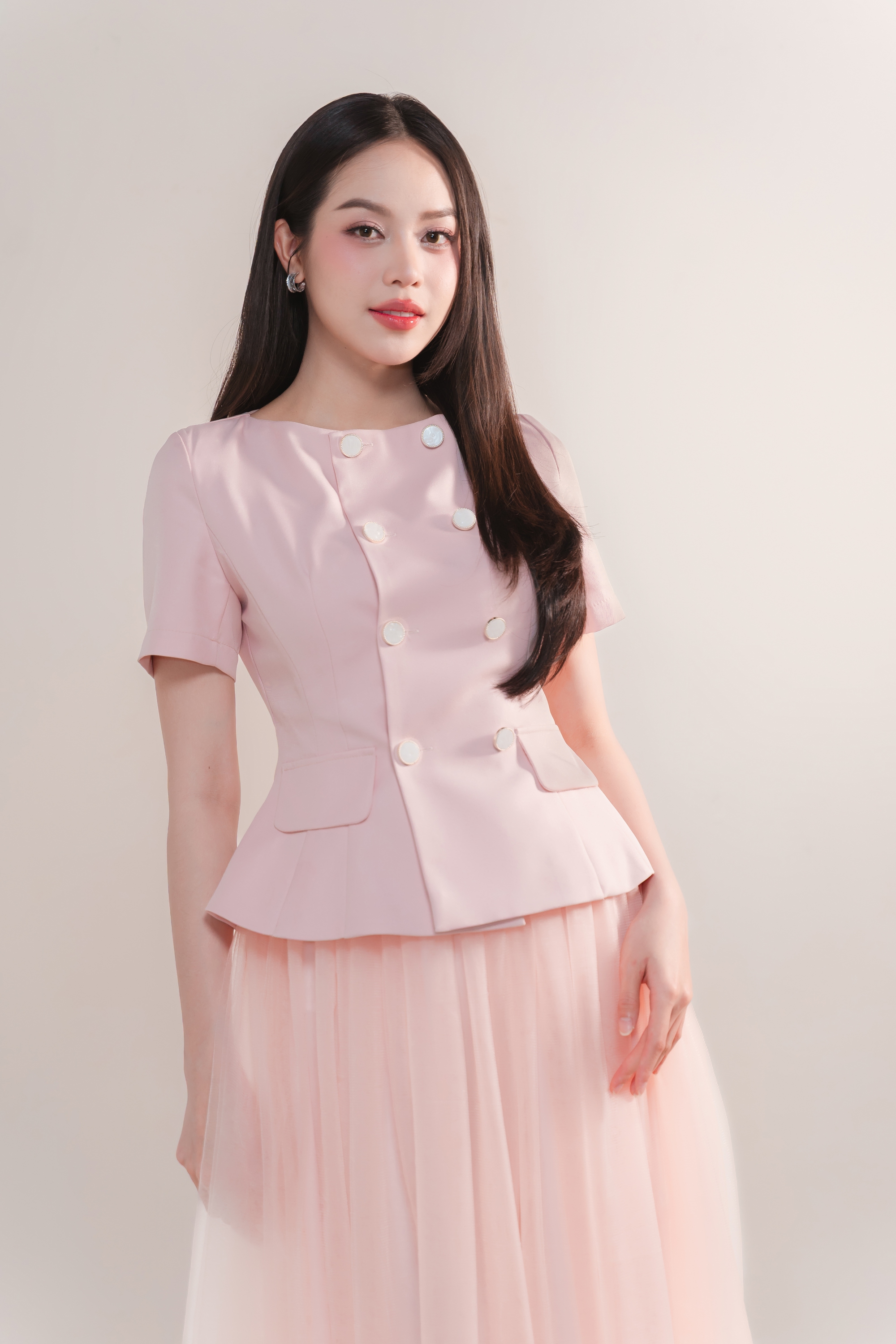 HOT: Hoa hậu Thanh Thuỷ lên tiếng về bức ảnh lộ chuyện hẹn hò, bật mí hành trình nửa năm đương nhiệm Hoa hậu Quốc tế- Ảnh 3. HOT: Hoa hậu Thanh Thuỷ lên tiếng về bức ảnh lộ chuyện hẹn hò, bật mí hành trình nửa năm đương nhiệm Hoa hậu Quốc tế- Ảnh 3.