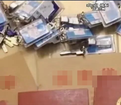 Có chồng nhưng vẫn bao nuôi nhân tình, cô gái vì thiếu tiền đã dùng 80 căn hộ làm một điều- Ảnh 2.