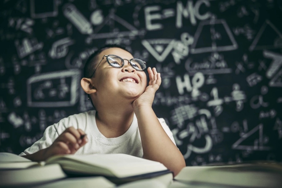 Tương lai con cái "hoá rồng hoá phượng" hay luẩn quẩn cối xay, đều phụ thuộc vào quyết định này của cha mẹ: Hãy cẩn trọng!- Ảnh 6.
