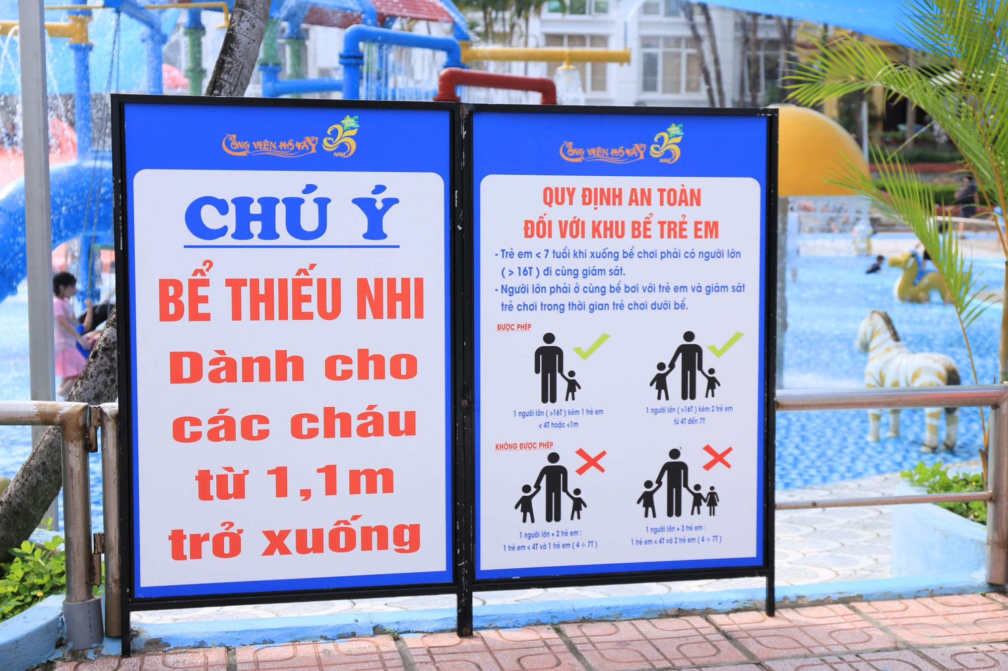 Hà Nội nắng nóng 34 độ C, hàng nghìn người đến công viên nước giải nhiệt trong ngày nghỉ lễ- Ảnh 17.