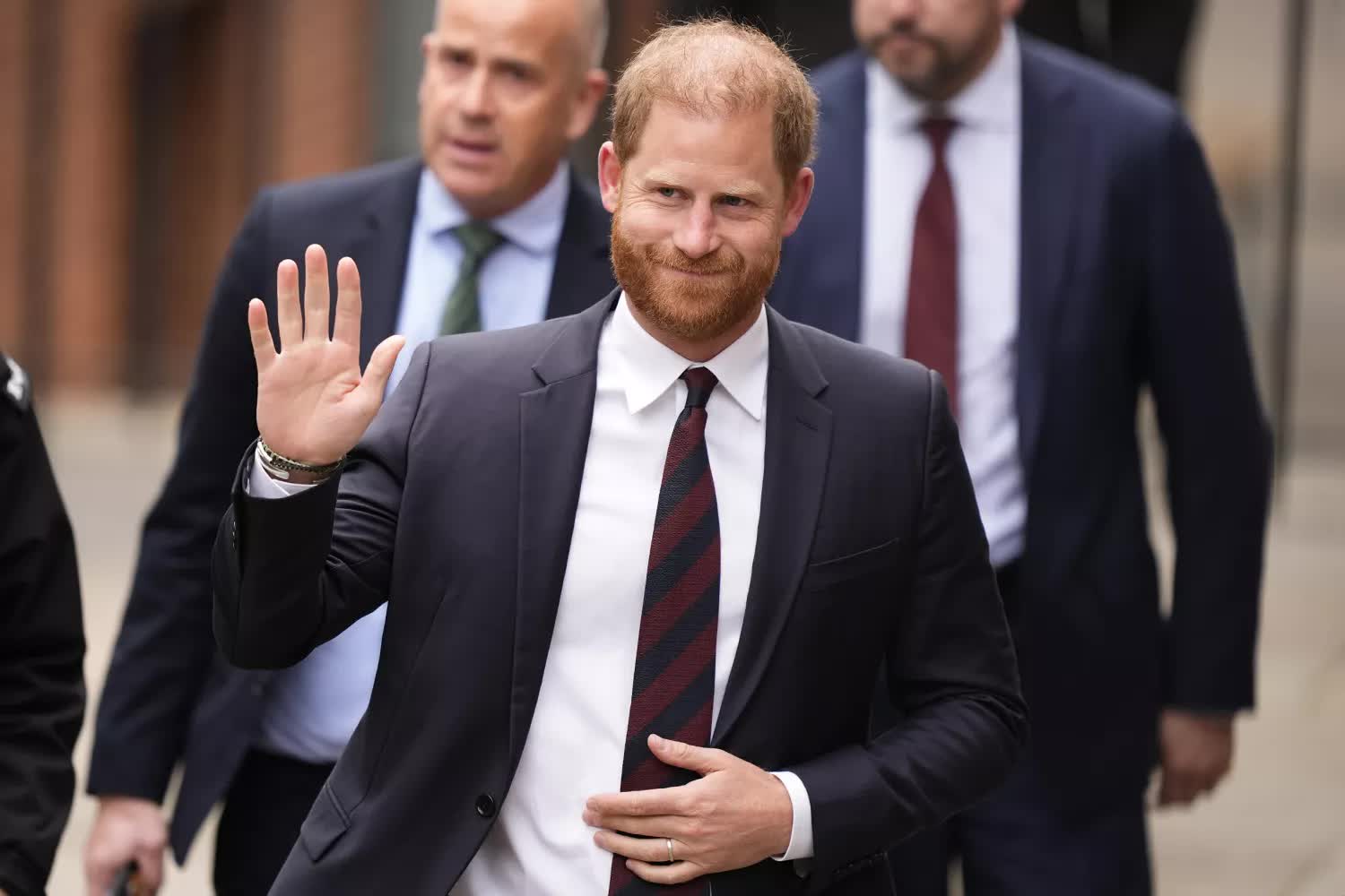 Harry bất ngờ thổ lộ mong ước hòa giải với gia đình, lo lắng cho sức khỏe của Vua Charles- Ảnh 2. Harry bất ngờ thổ lộ mong ước hòa giải với gia đình, lo lắng cho sức khỏe của Vua Charles- Ảnh 2.