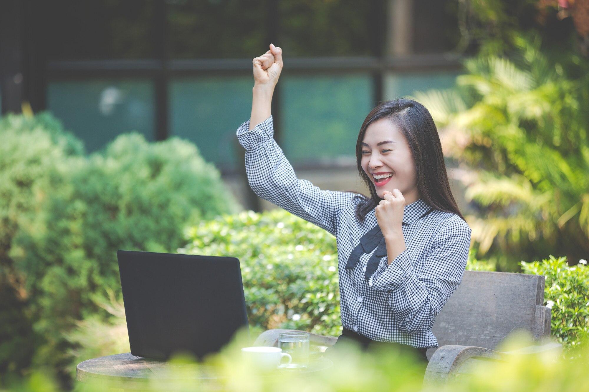 Sau kỳ nghỉ lễ dài, dân văn phòng chia sẻ chiêu vượt ‘thứ hai uể oải’- Ảnh 1.