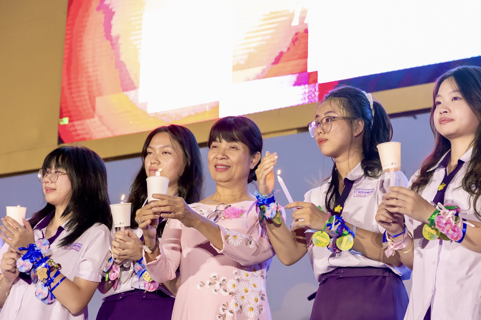 Lễ trưởng thành tri ân tại ngôi trường 112 năm tuổi: Là đoạn kết của thanh xuân nhưng là khởi đầu của tương lai!- Ảnh 8.
