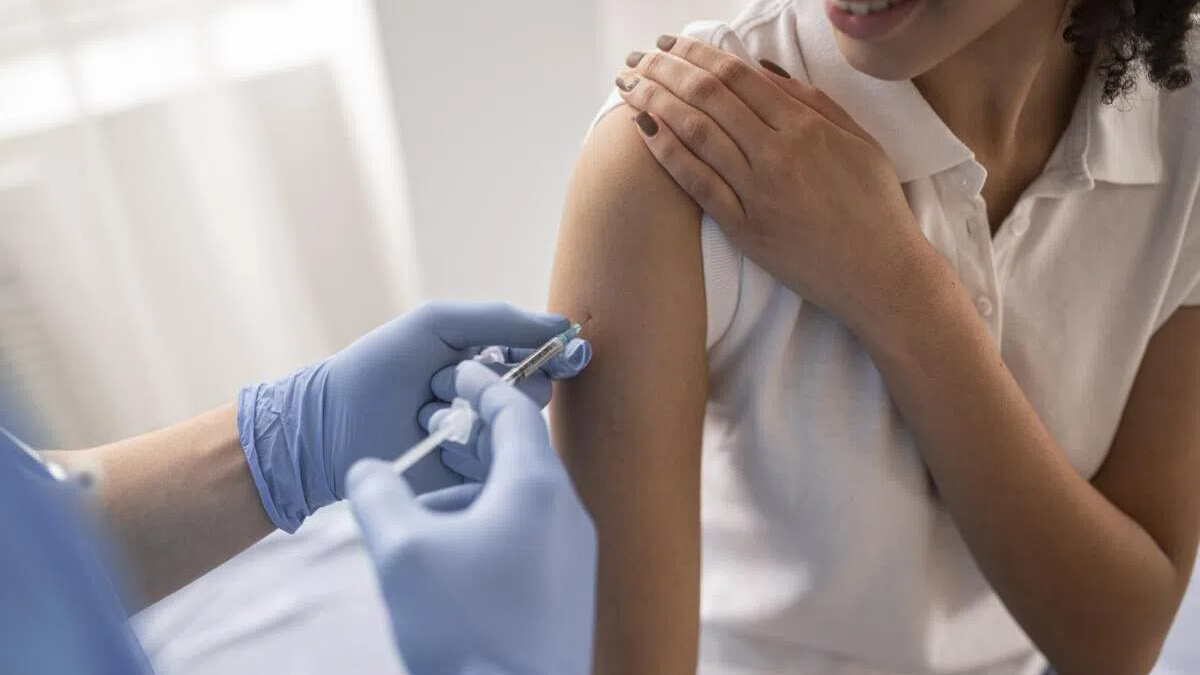 Ngoài ung thư cổ tử cung, vắc xin HPV giúp phòng các bệnh ung thư nào nữa?- Ảnh 2.