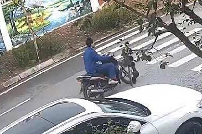 Đặc điểm nhận dạng nghi phạm cướp ngân hàng ở Quảng Ninh- Ảnh 2.