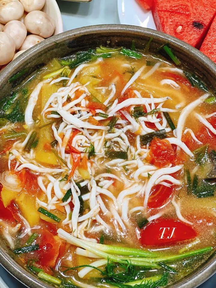 Loại đặc sản được ví như "ngọc trong nước" chỉ có ở sông Đà, nhiều người không ngại vượt hàng trăm cây số đến 2 tỉnh này để thưởng thức- Ảnh 9.
