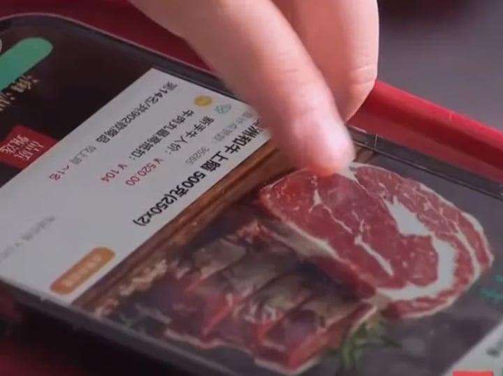 Bỏ tiền tỷ vào app tài chính lừa đảo, nhà đầu tư cay đắng được trả bằng thịt bò- Ảnh 1.