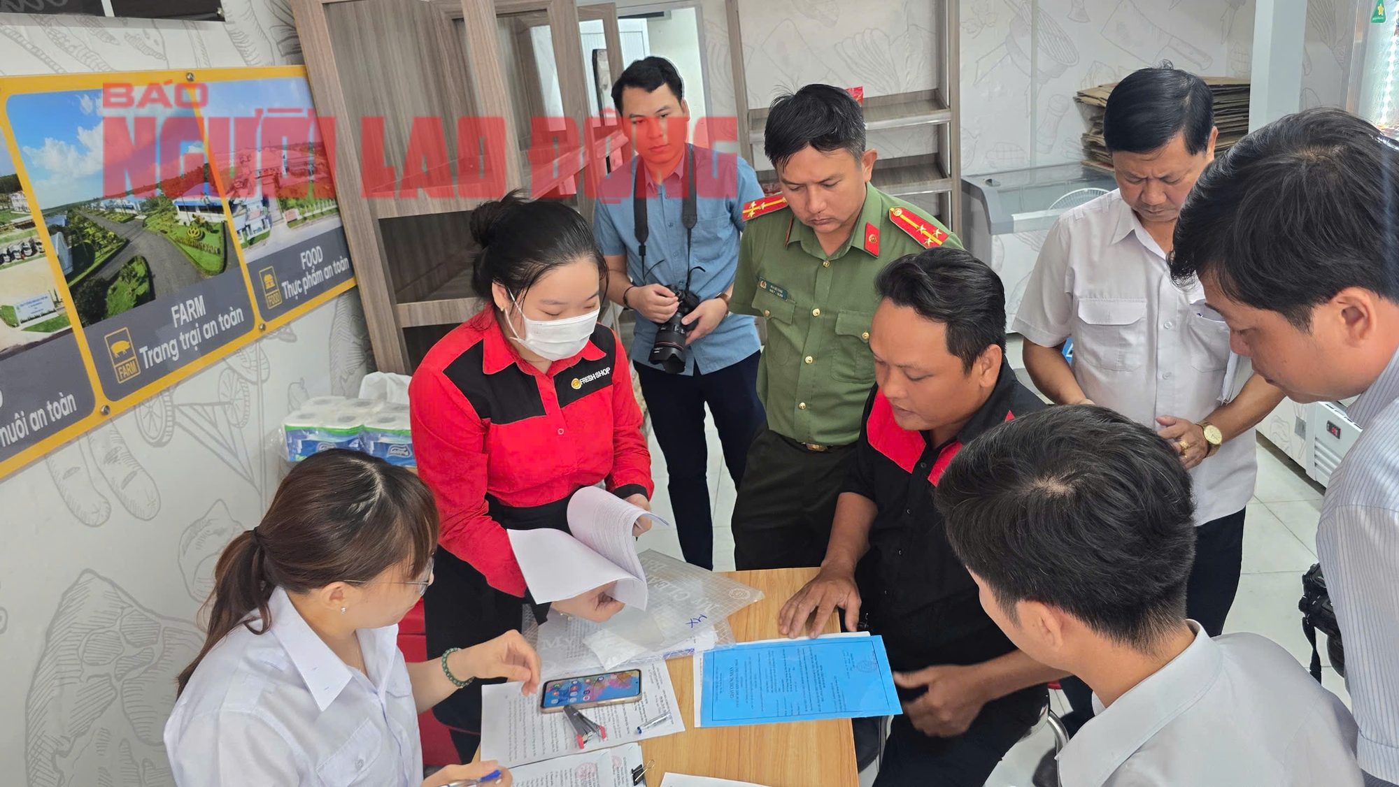 Vụ tố cửa hàng của C.P. Việt Nam bán thịt heo bệnh: Tỉnh Sóc Trăng vào cuộc kiểm tra- Ảnh 5.
