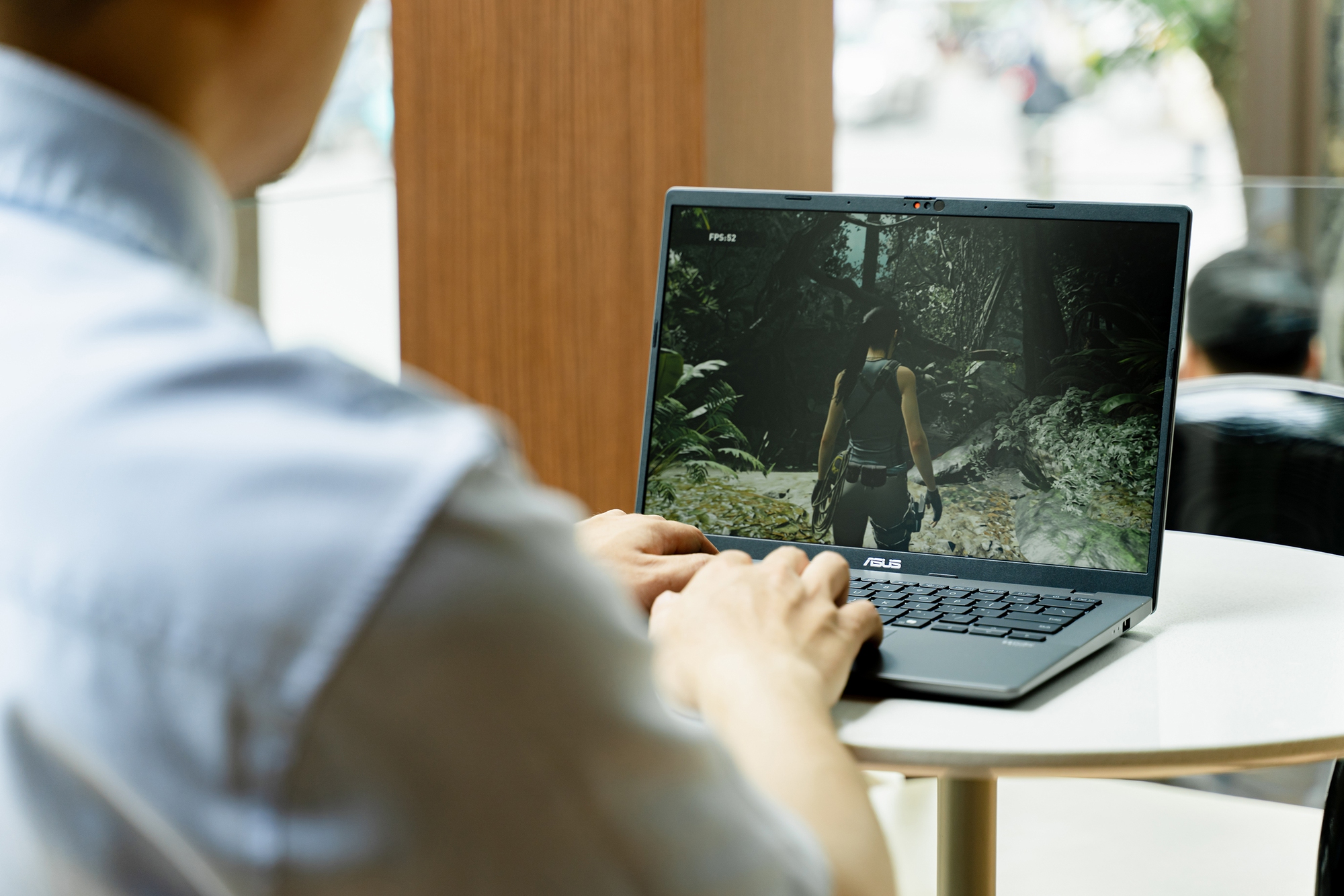 Mẫu laptop ASUS có pin 20 tiếng, giá từ 18,99 triệu đồng- Ảnh 3.