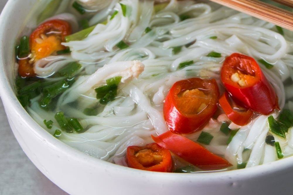 Khách Tây thốt lên: Việt Nam có 1 món ăn ngon bậc nhất, bạn đừng để bị nó "đánh lừa"- Ảnh 3.