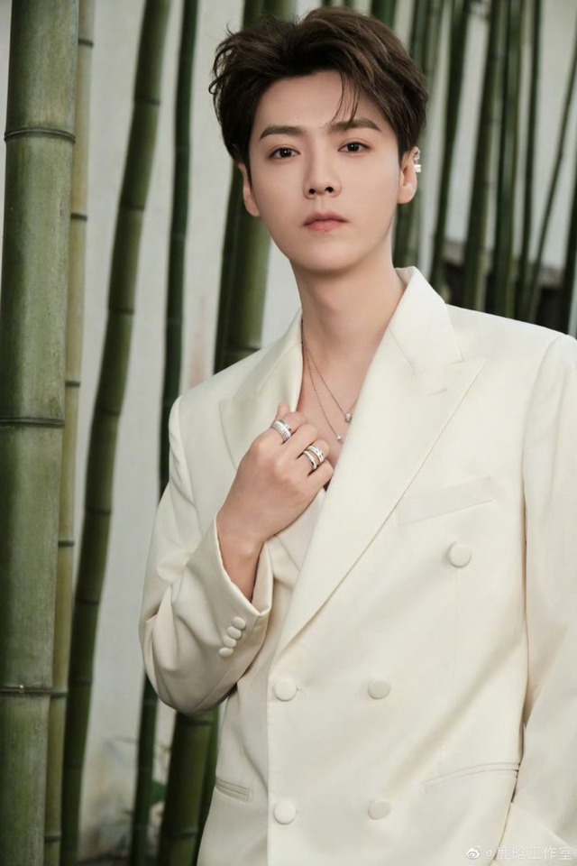 Một đỉnh lưu trở lại sau khi bị “phong sát” nhẹ, nhan sắc “ăn thịt đường tăng” mãi không chịu già- Ảnh 1. Một đỉnh lưu trở lại sau khi bị “phong sát” nhẹ, nhan sắc “ăn thịt đường tăng” mãi không chịu già- Ảnh 1.