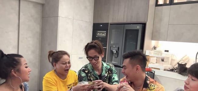 Người đàn ông "thơm nhất Việt Nam" cưới vợ Hàn xinh như mộng, sống trong căn hộ 20 tỷ sang hơn resort 5 sao- Ảnh 19.