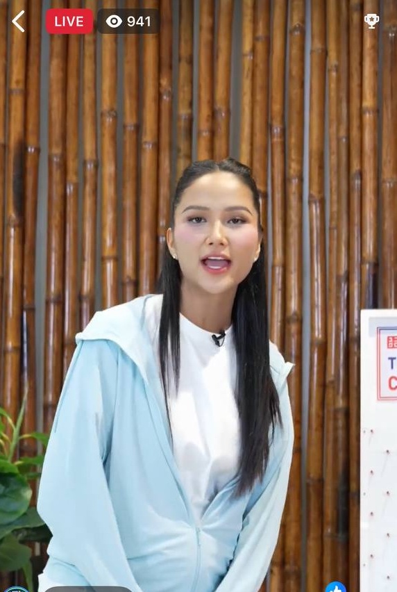 Hóng tin vui Vbiz: 1 Hoa hậu quốc dân vừa lấy chồng, đang mang thai con đầu lòng!- Ảnh 7.