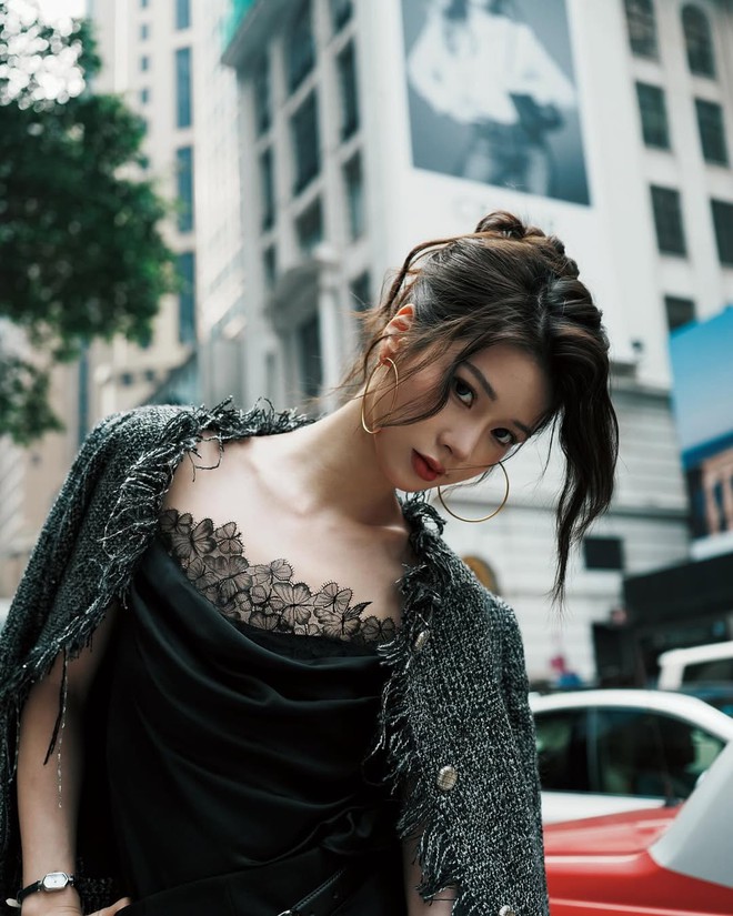 Mỹ nữ váy trắng bước lả lướt khiến dân tình điêu đứng, đang là hot girl bỗng thành “nữ chính ngôn tình”- Ảnh 10.