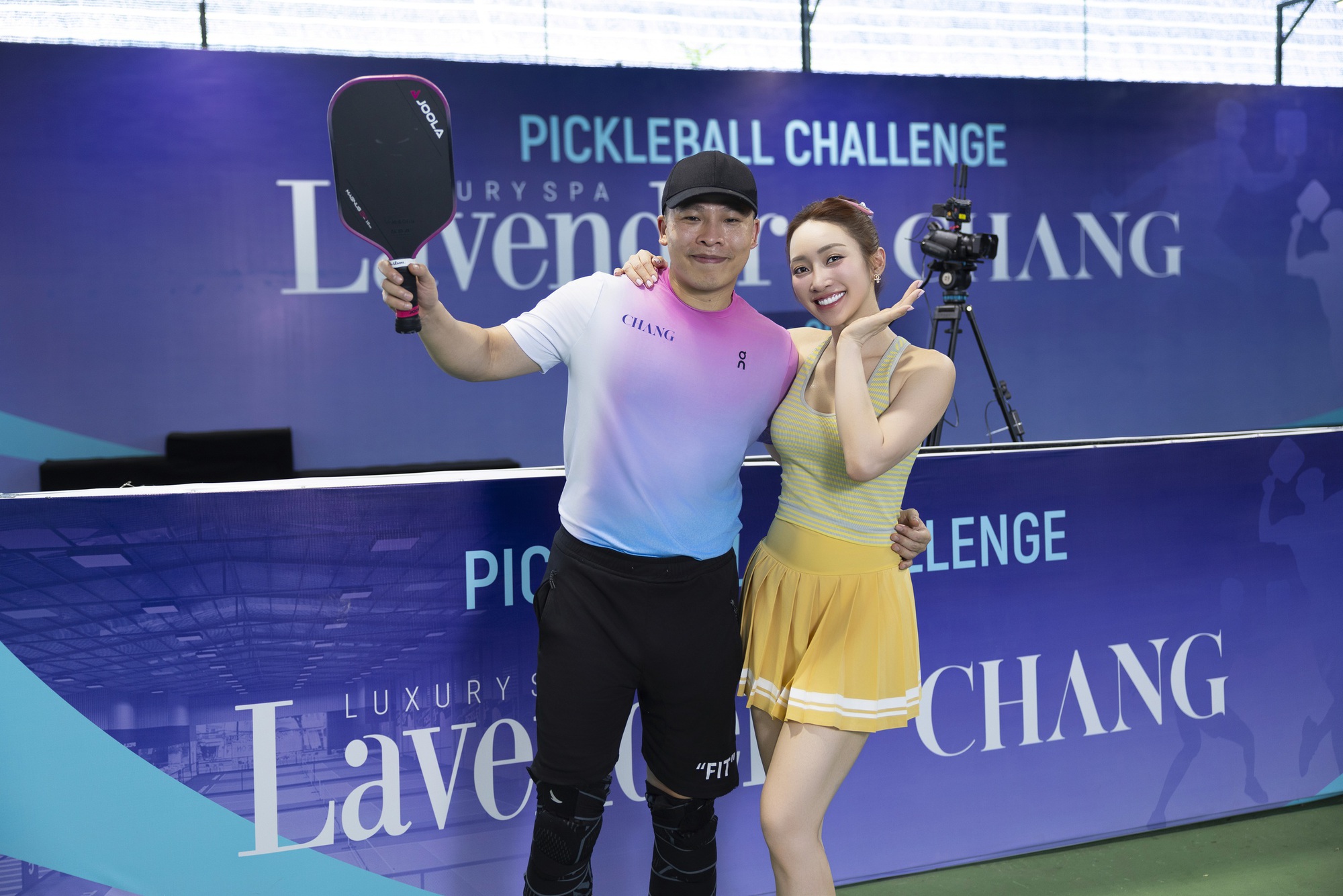Giải pickleball Vbiz: Hiền Hồ ẵm cúp vô địch, Bảo Thy - tình cũ Hoa hậu Hương Giang thi đấu rực lửa!- Ảnh 3.