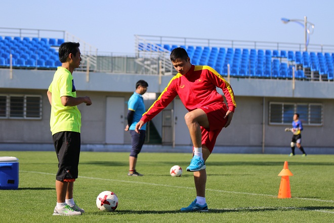 Từng đen đủi lỡ hẹn World Cup, trung vệ giá 6 tỷ “bén duyên” với tuyển Việt Nam ở tuổi 26- Ảnh 1.