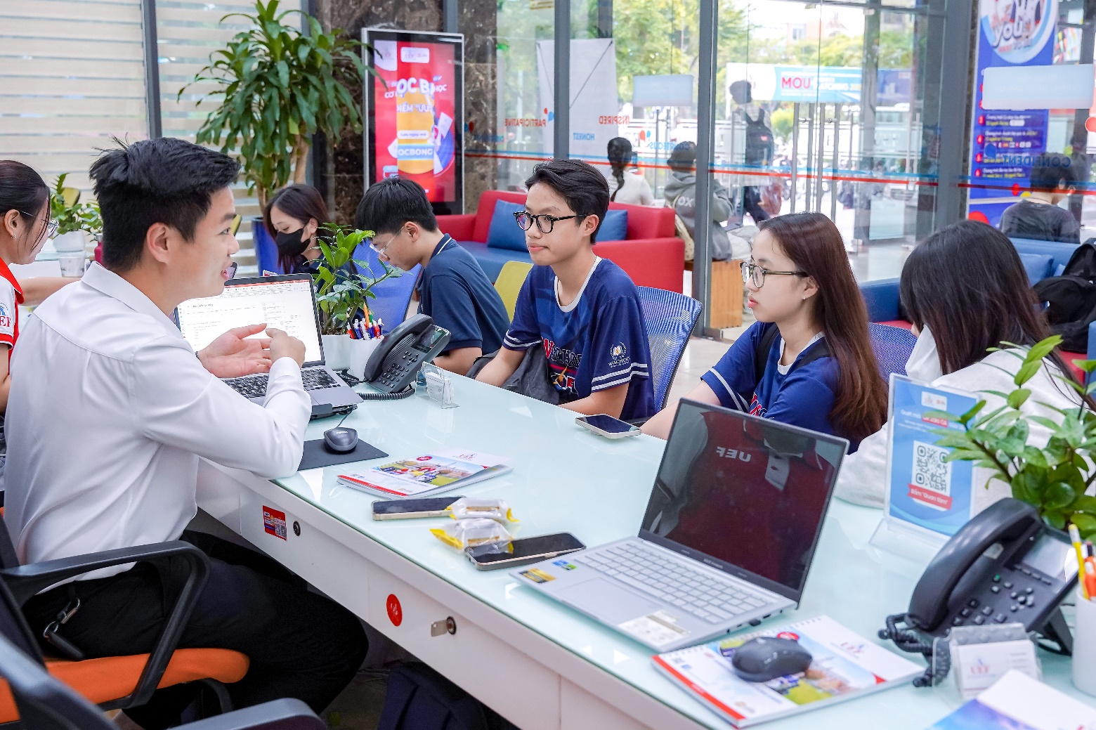 Xét học bạ, lựa chọn chiến lược để có học bổng sớm và tăng cơ hội vào đại học- Ảnh 1.