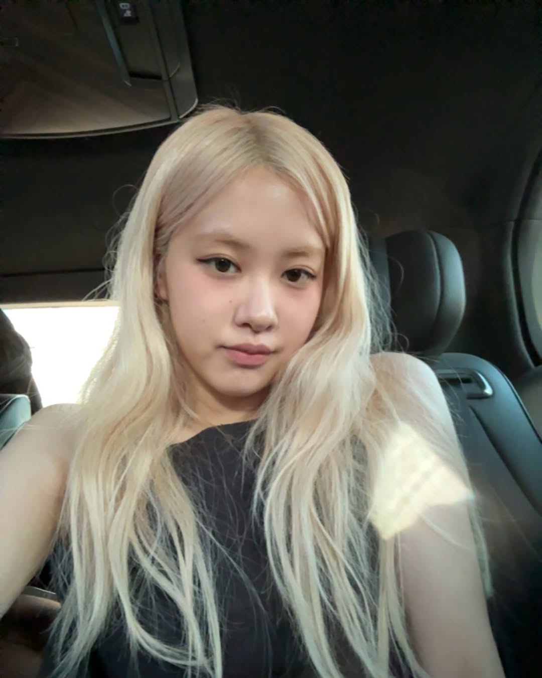 Rosé bắn ảnh "10 điểm không có nhưng", vẫn bị phàn nàn vì 1 chi tiết- Ảnh 6.