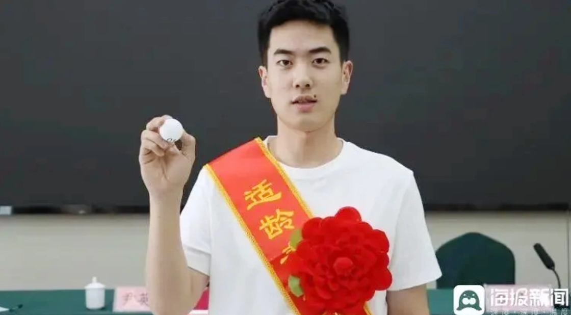 Ngôi làng chơi lớn: 11 năm liên tiếp tặng nhà 100m2, chia cổ tức cho trai làng đủ 22 tuổi để kích thích tinh thần "an cư lập nghiệp"- Ảnh 2.