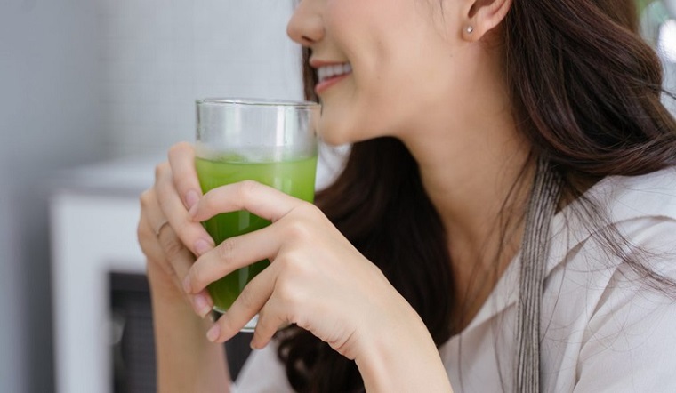 3 ngày đi biển bị cháy nắng, tôi "cứu da" bằng 1 loại nước ép giảm mụn, sáng da, tăng collagen cấp tốc và kết quả không ngờ- Ảnh 4.