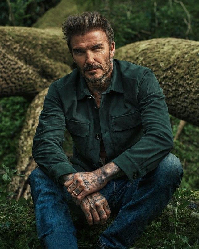 Vì sao David Beckham vẫn giữ được sự lôi cuốn ở tuổi 50?- Ảnh 5.