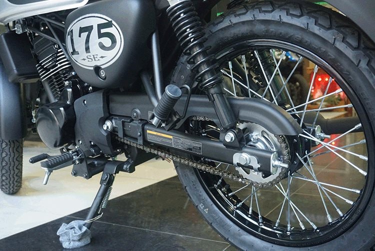 'Vua côn tay' 175cc bất ngờ giảm đậm hơn 20 triệu đồng: Thiết kế đậm nét cổ điển, trang bị vượt Honda Winner X và Yamaha Exciter- Ảnh 2.