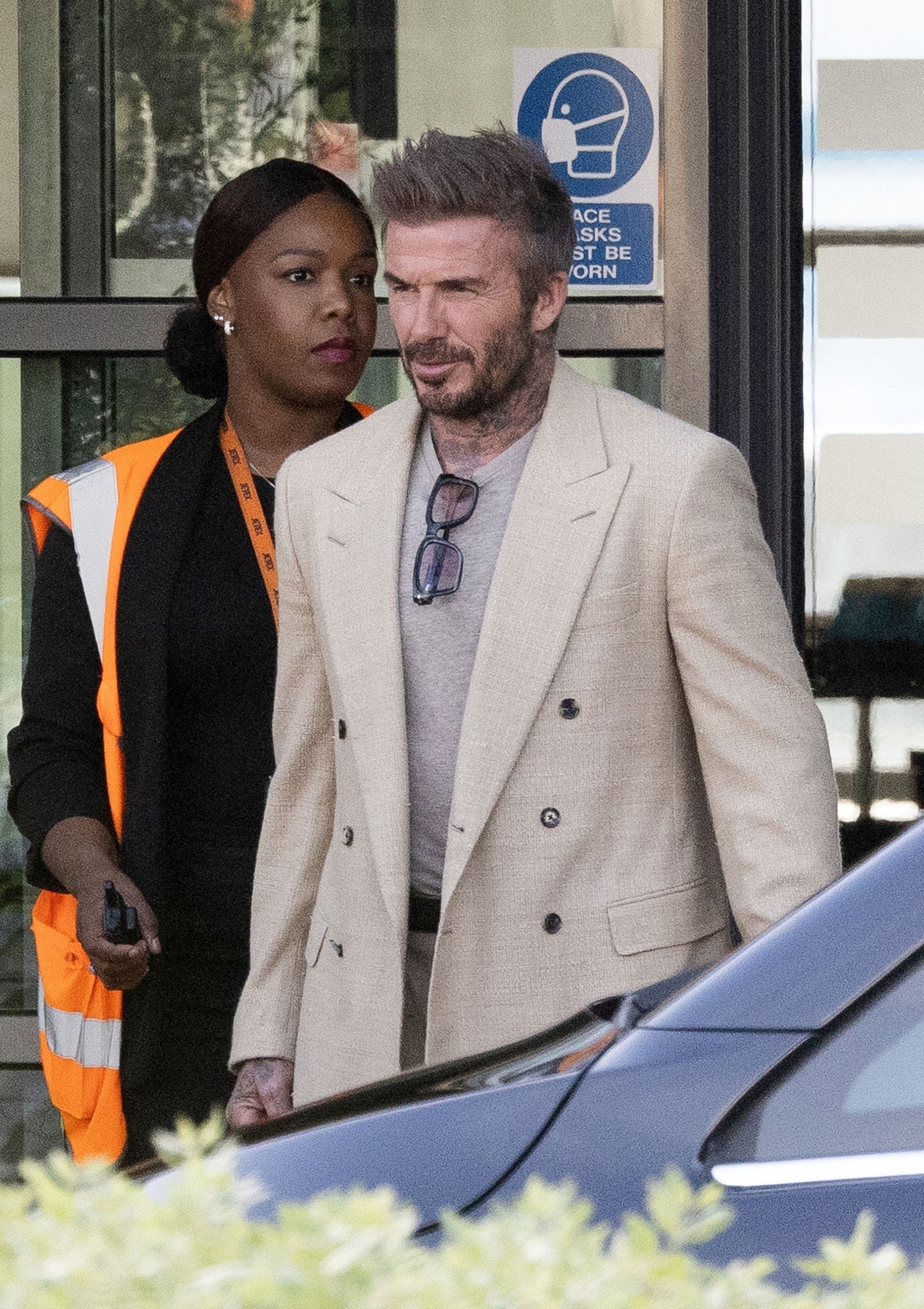 Giữa lúc đón sinh nhật tuổi 50, David Beckham “đau khổ” trước hành động của vợ chồng con trai cả- Ảnh 1.