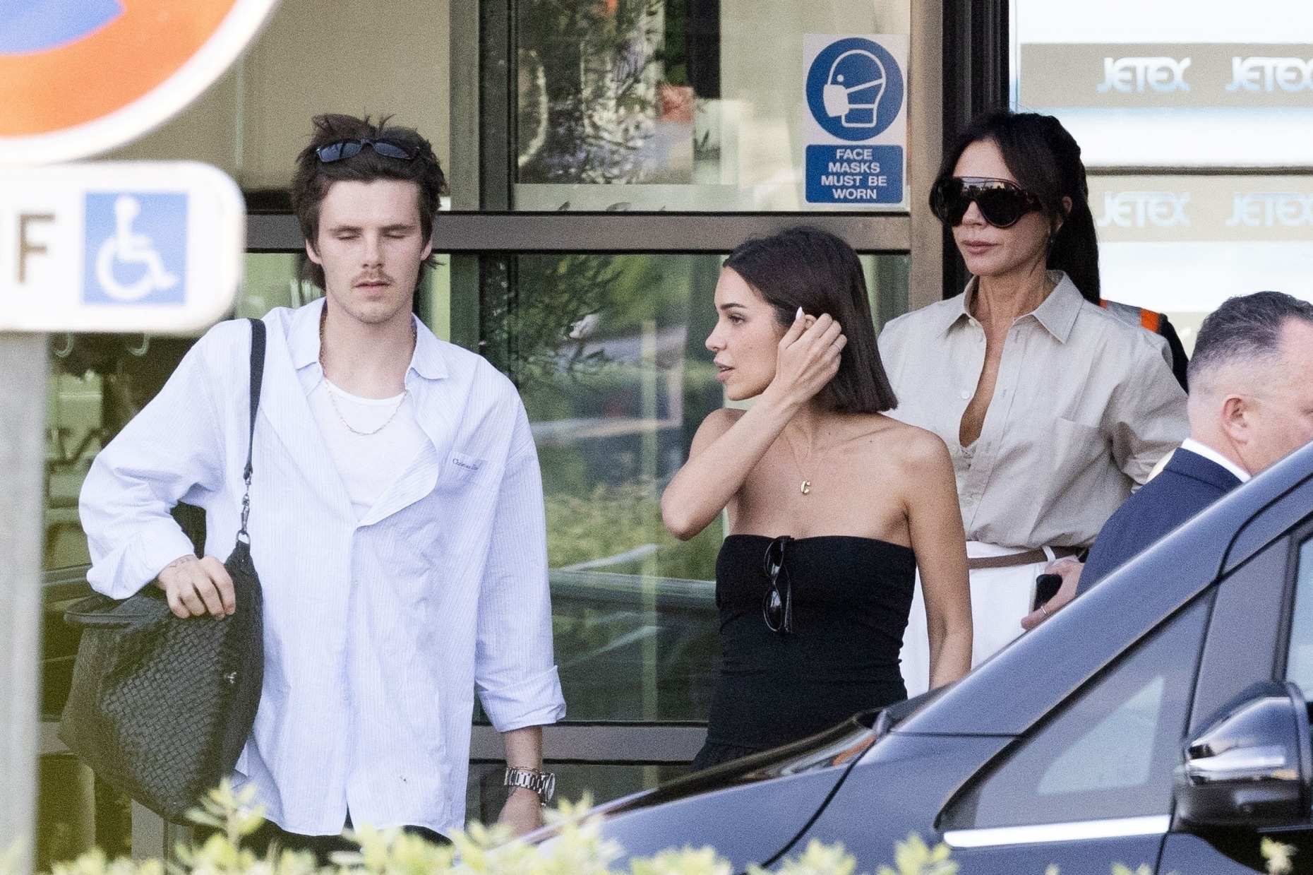 Giữa lúc đón sinh nhật tuổi 50, David Beckham “đau khổ” trước hành động của vợ chồng con trai cả- Ảnh 2.