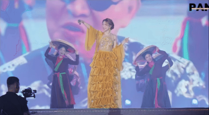Đoạn video 1 phút 48 giây nổi da gà về Hoà Minzy- Ảnh 2.