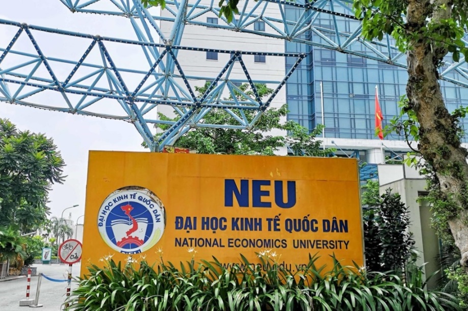 Cuộc "phím chiến" đang rần rần khắp Threads, Facebook: Nên học Kinh tế tại NEU hay FTU?- Ảnh 4.