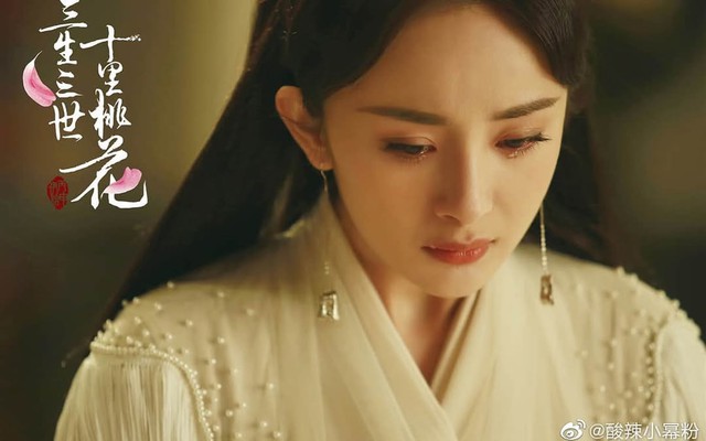 5 bạch y nữ tử đẹp rụng rời trên màn ảnh Hoa ngữ: Nhan sắc tựa sương mai chạm gió, khán giả ngỡ mình đang mơ- Ảnh 8. 5 bạch y nữ tử đẹp rụng rời trên màn ảnh Hoa ngữ: Nhan sắc tựa sương mai chạm gió, khán giả ngỡ mình đang mơ- Ảnh 8.