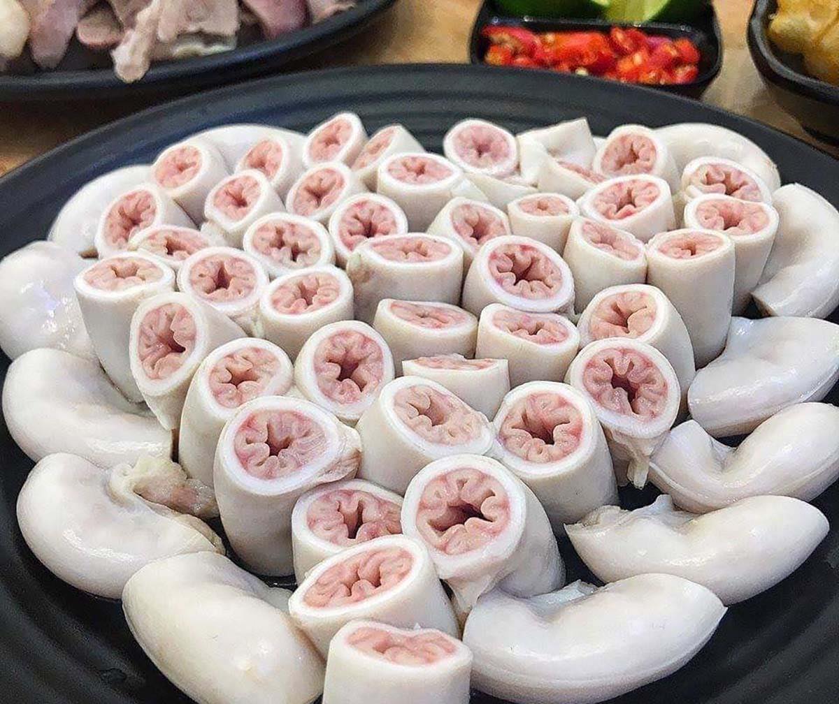Sự thật về món lòng se điếu đắt đỏ đang gây tranh cãi những ngày qua: Người nói phèo 2 da, người nói do bệnh- Ảnh 1.