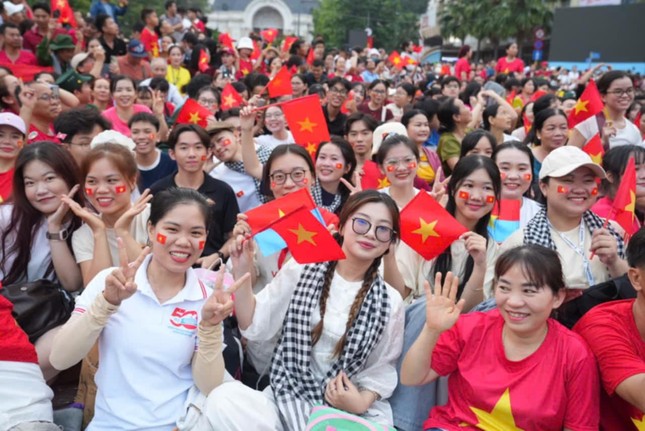 Du lịch TPHCM dịp 30/4: Từ tiểu thương …