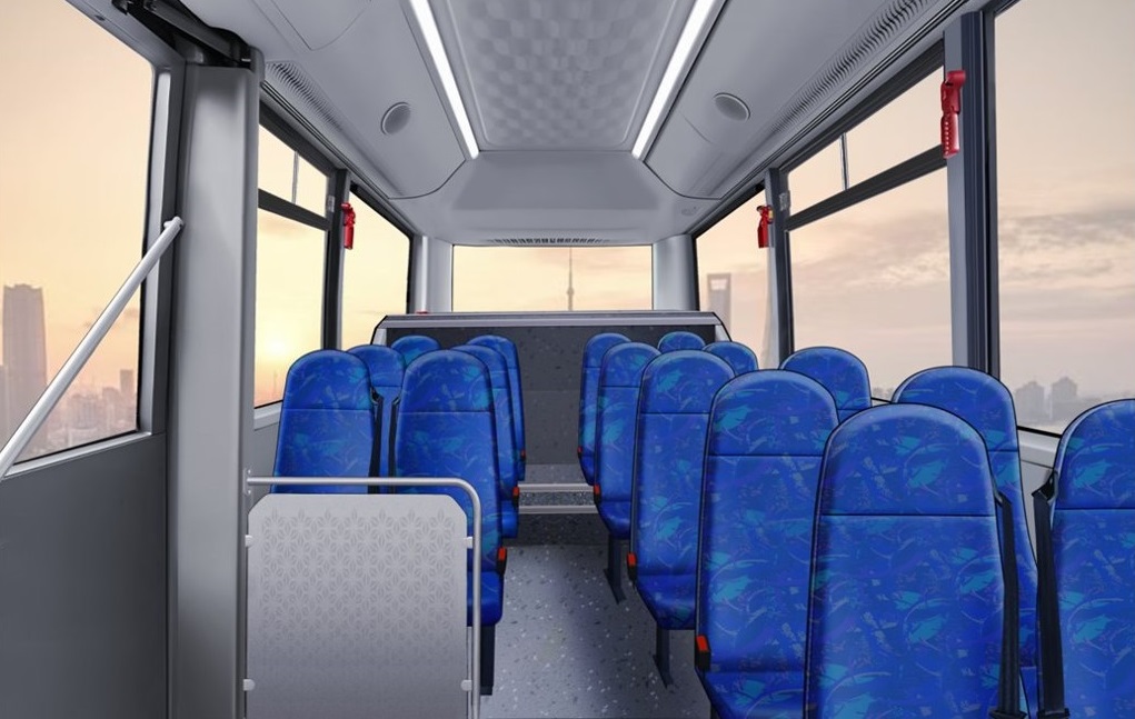 Ông Phạm Nhật Vượng bất ngờ ra mắt xe buýt điện dành riêng cho đưa đón học sinh: Trang bị đỉnh nóc, tích hợp công nghệ chưa từng có ở Việt Nam- Ảnh 3.