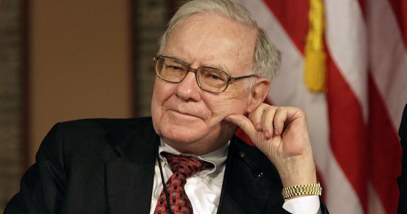 5 ch&acirc;m ng&ocirc;n g&oacute;i gọn t&iacute;ch luỹ cả đời của Warren Buffett: Gi&aacute; trị hơn cả m&atilde; cổ phiếu; khai s&aacute;ng tr&iacute; tuệ đầu tư; tiết lộ b&iacute; quyết trường thọ khi đ&atilde; 94 tuổi- Ảnh 2.