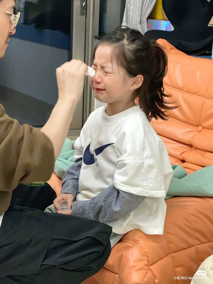 Tưởng l&agrave; y&ecirc;u con v&ocirc; điều kiện nhưng 4 h&agrave;nh động sau của cha mẹ lại v&ocirc; t&igrave;nh 