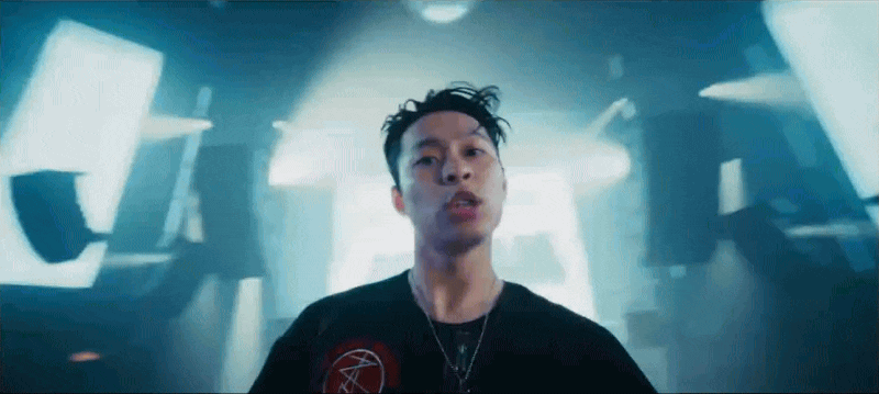Bản cypher cháy nhất 2025: Quán quân Rap Việt “tàng hình”, bạn thân HIEUTHUHAI cho biết thế nào là “đủ trình”- Ảnh 4.