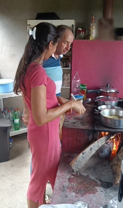 Clip có mở bài hoang mang, thân bài và kết bài hoang đường khiến 35 triệu người không thể dừng xem- Ảnh 2.