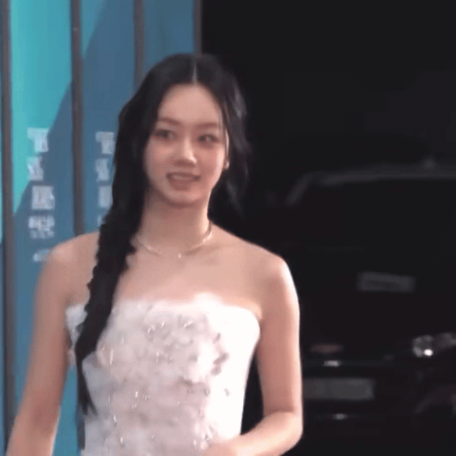 Hyeri đổi style c&ocirc;ng ch&uacute;a nhưng kh&oacute; th&agrave;nh c&ocirc;ng, tất cả l&agrave; tại lớp makeup- Ảnh 7.