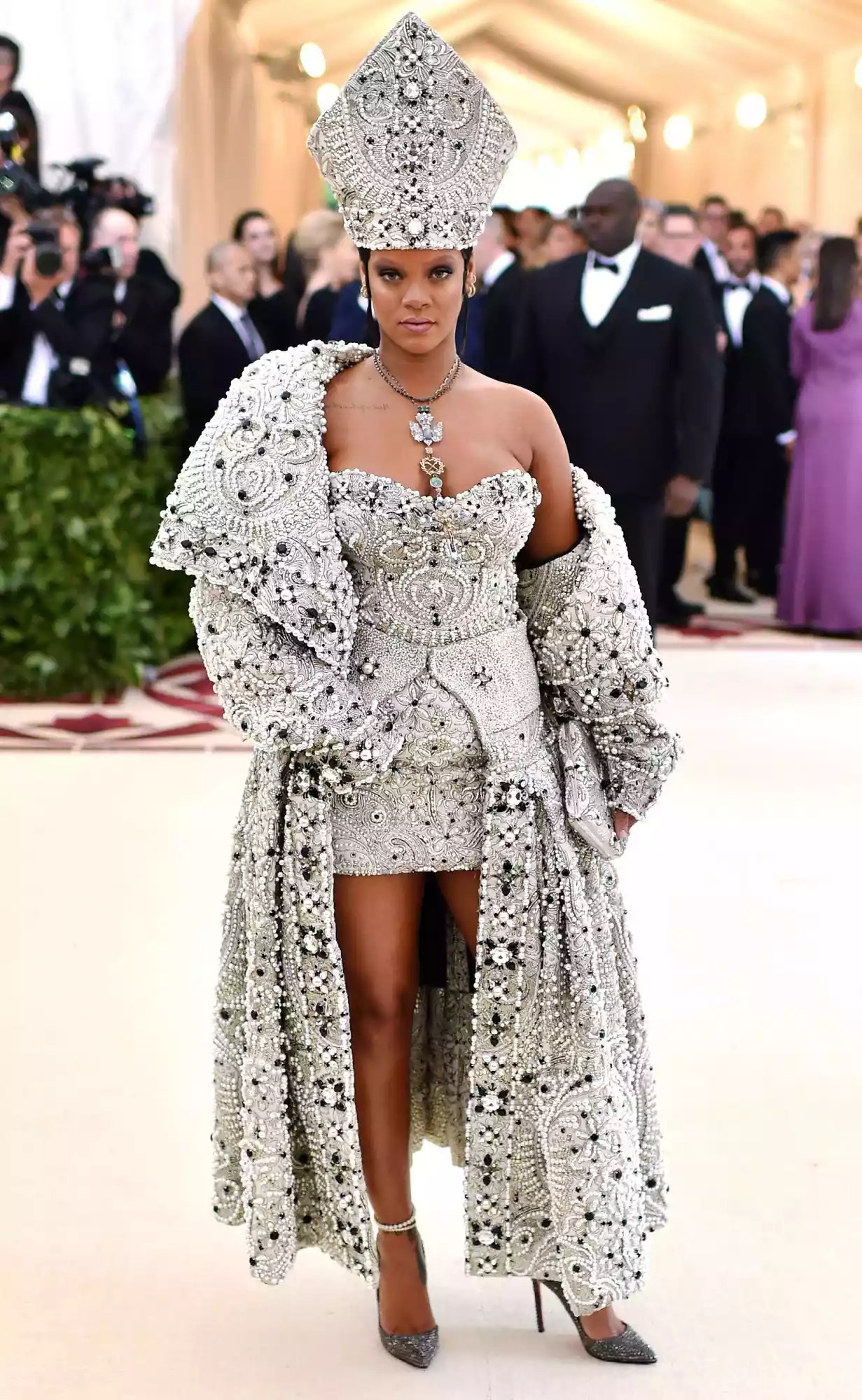 Cặp đôi được hóng số 1 Met Gala 2025: Xứng danh 