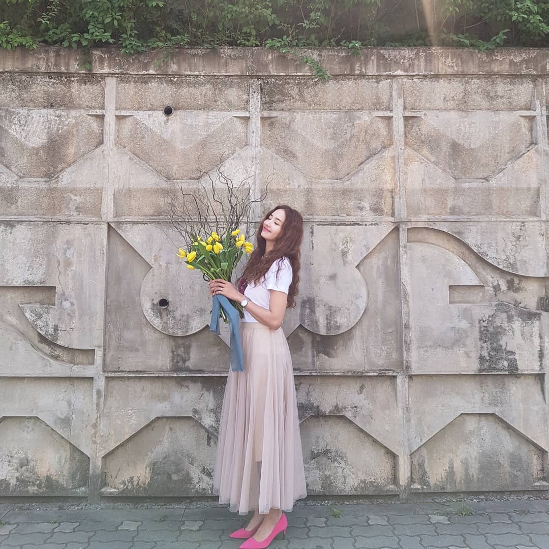 Nhan sắc tuổi 44 của búp bê xứ hàn han chae young