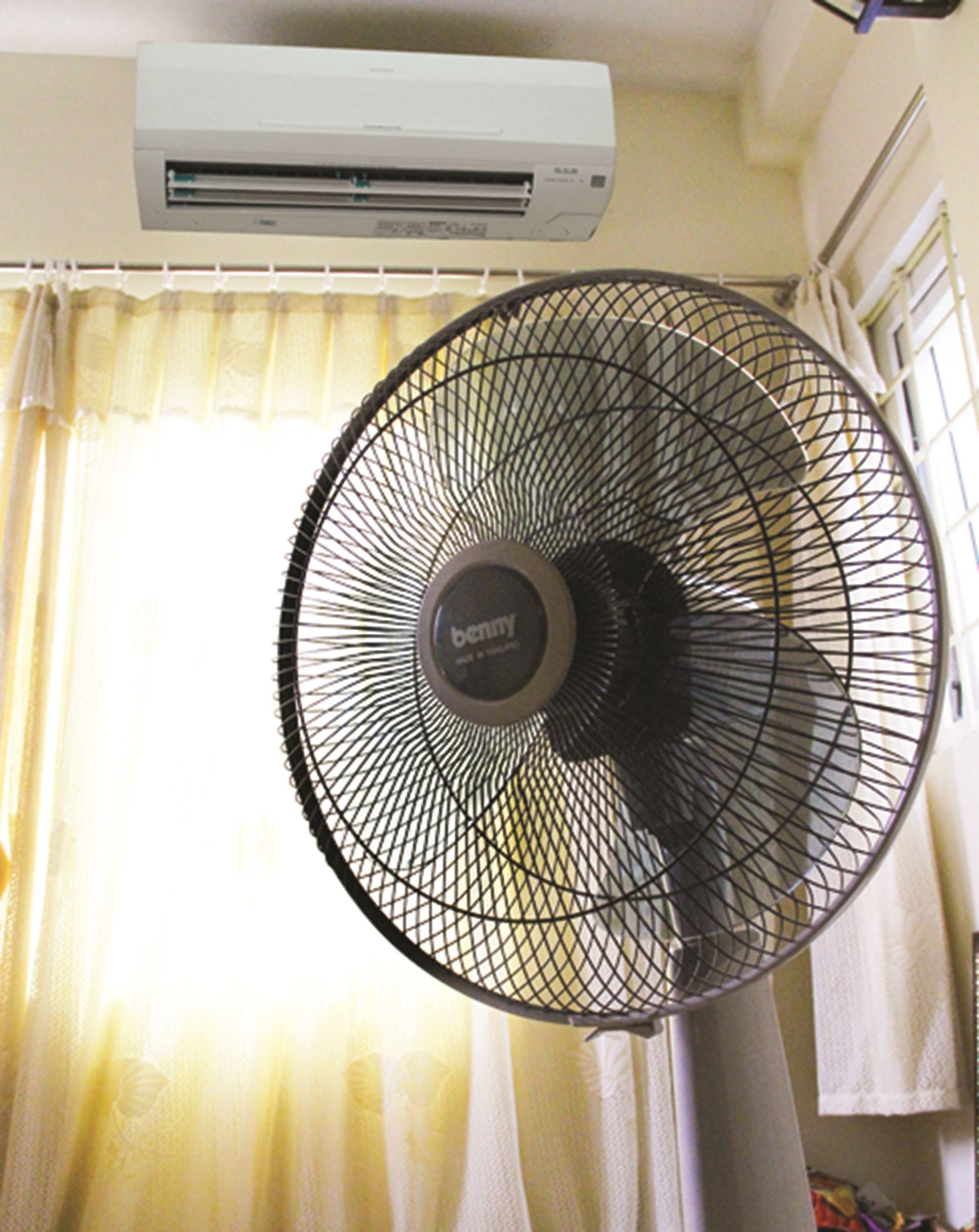 Người thông minh dùng điều hoà theo cách này, tôi "học mót" rồi sướng điên  khi thấy tiền điện giảm 30%