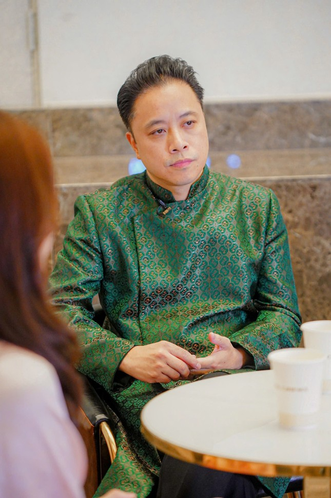 Đạo diễn trăm tỷ của "Thám tử Kiên" từng 2 lần phẫu thuật vì căn bệnh liên quan đến tim mạch: 5 dấu hiệu cảnh báo bạn không nên bỏ qua- Ảnh 2.